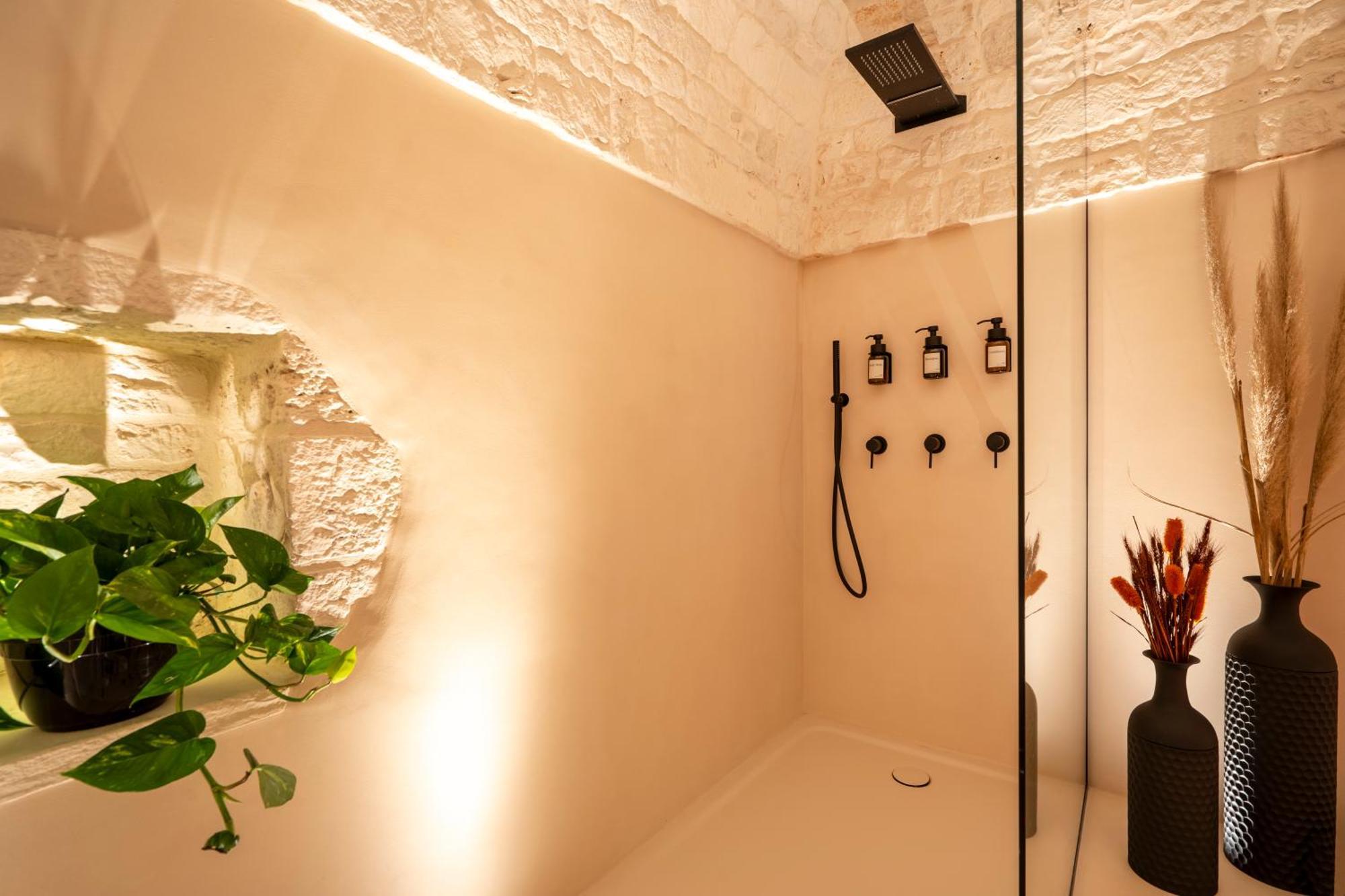 Ferienwohnung Naiira Luxury Trullo - Jacuzzi And Patio Alberobello Exterior foto