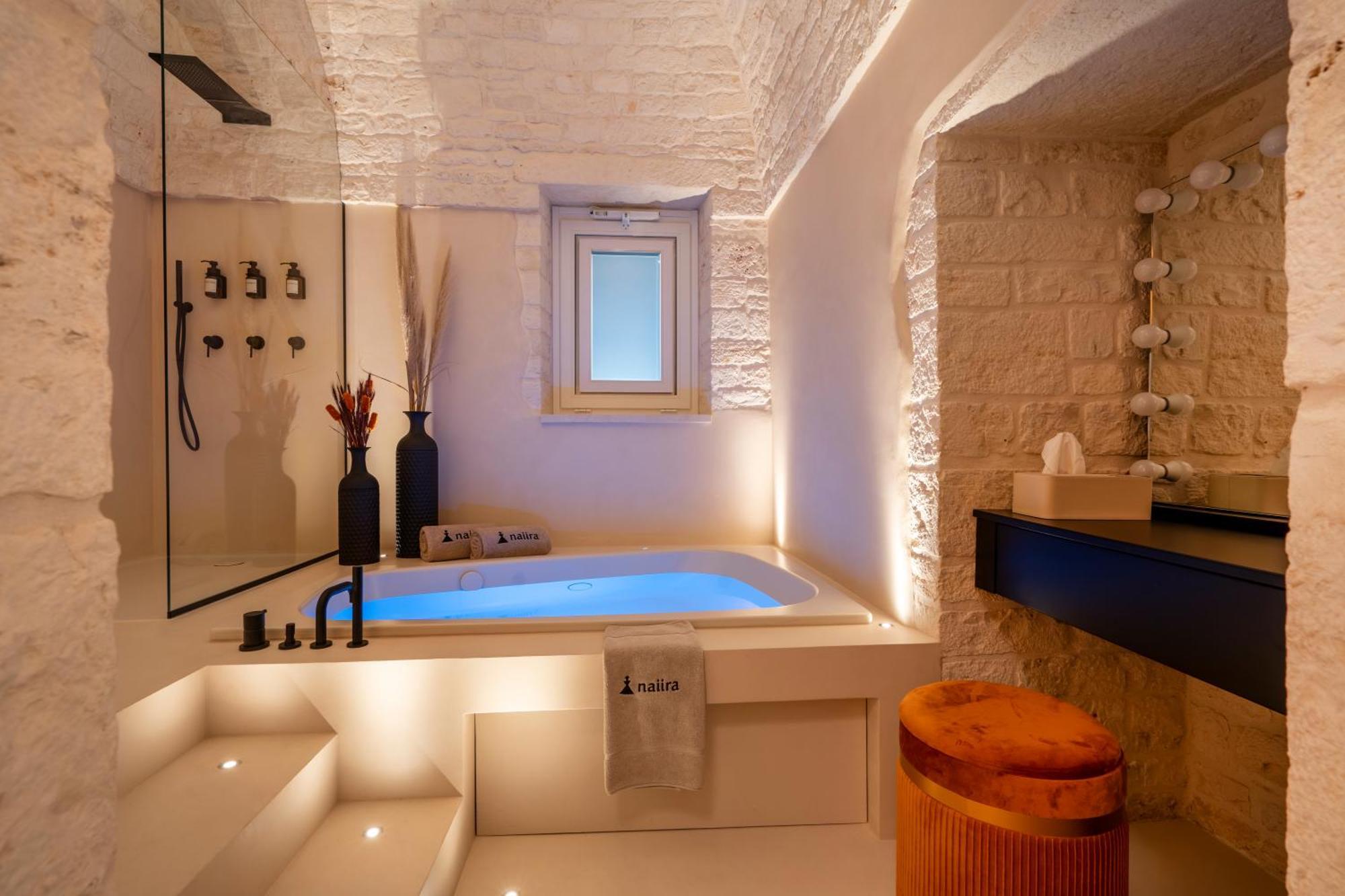 Ferienwohnung Naiira Luxury Trullo - Jacuzzi And Patio Alberobello Exterior foto