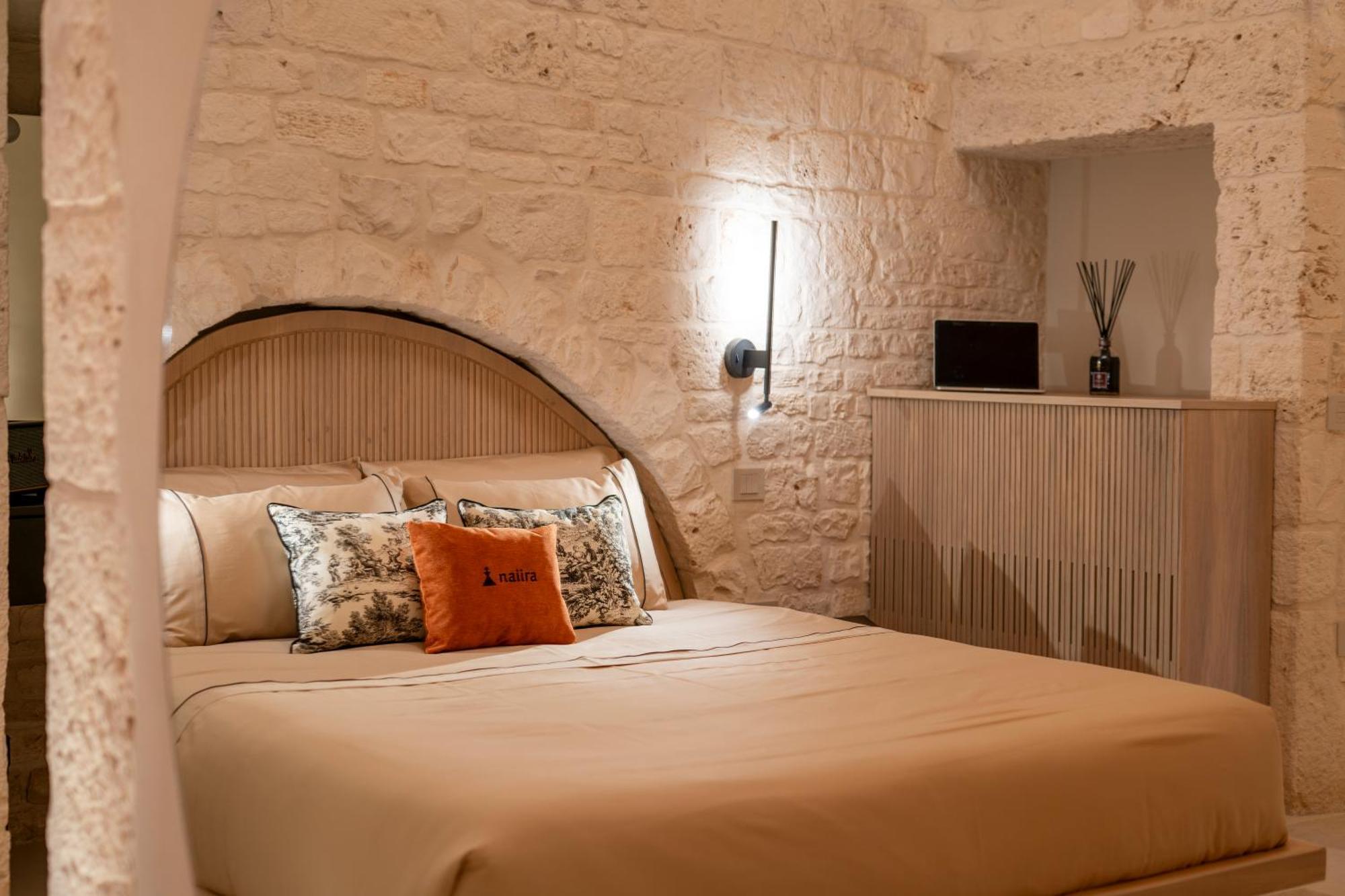 Ferienwohnung Naiira Luxury Trullo - Jacuzzi And Patio Alberobello Exterior foto