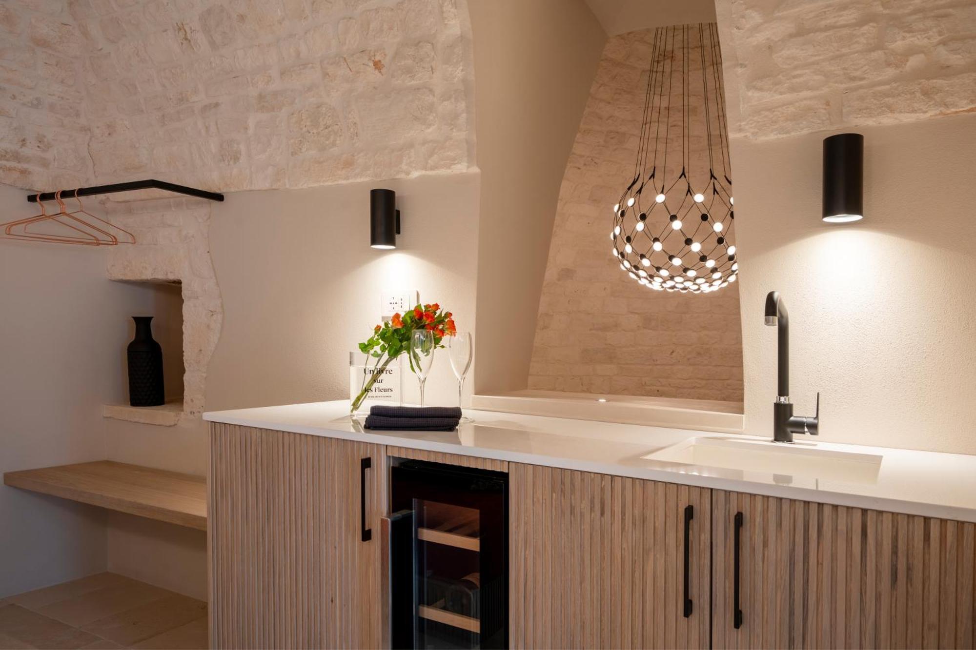Ferienwohnung Naiira Luxury Trullo - Jacuzzi And Patio Alberobello Exterior foto