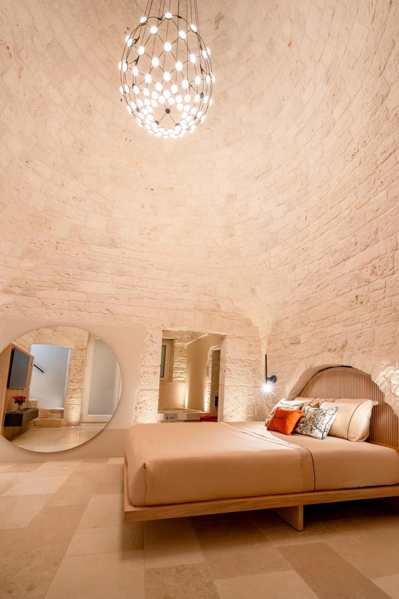 Ferienwohnung Naiira Luxury Trullo - Jacuzzi And Patio Alberobello Exterior foto