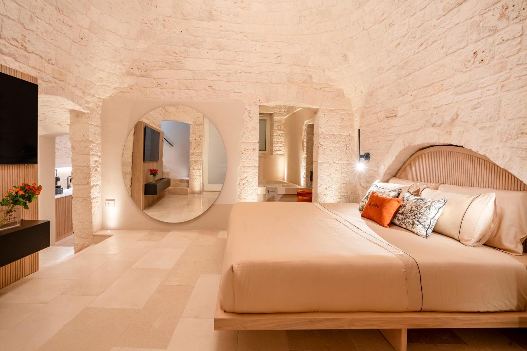 Ferienwohnung Naiira Luxury Trullo - Jacuzzi And Patio Alberobello Exterior foto