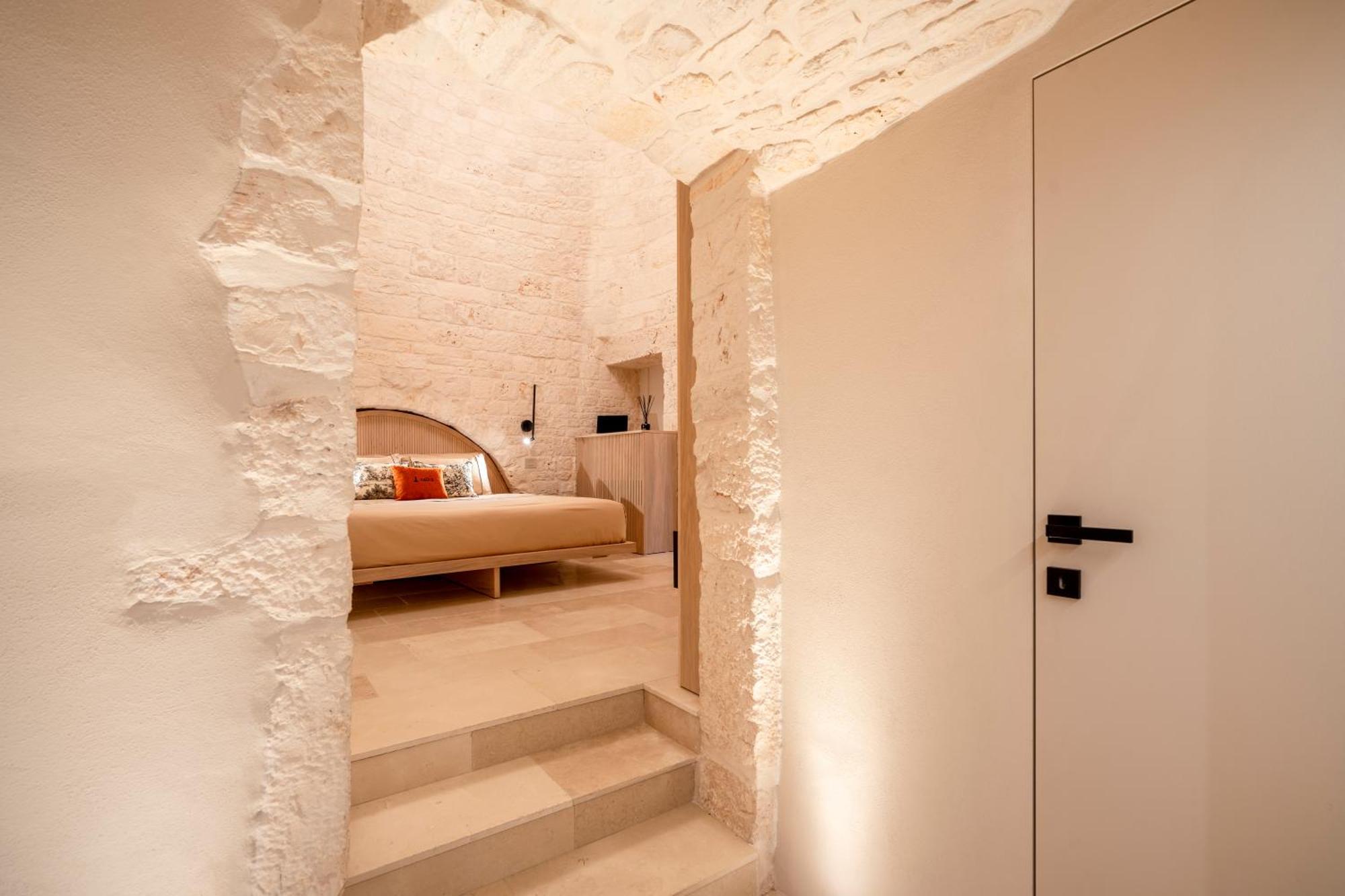 Ferienwohnung Naiira Luxury Trullo - Jacuzzi And Patio Alberobello Exterior foto