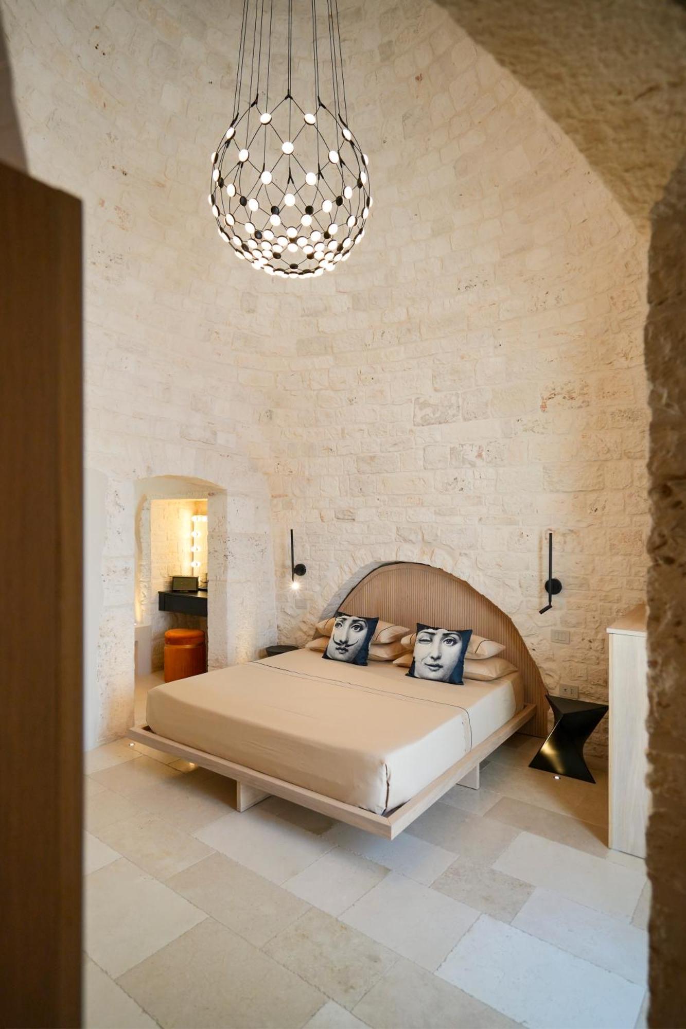 Ferienwohnung Naiira Luxury Trullo - Jacuzzi And Patio Alberobello Exterior foto
